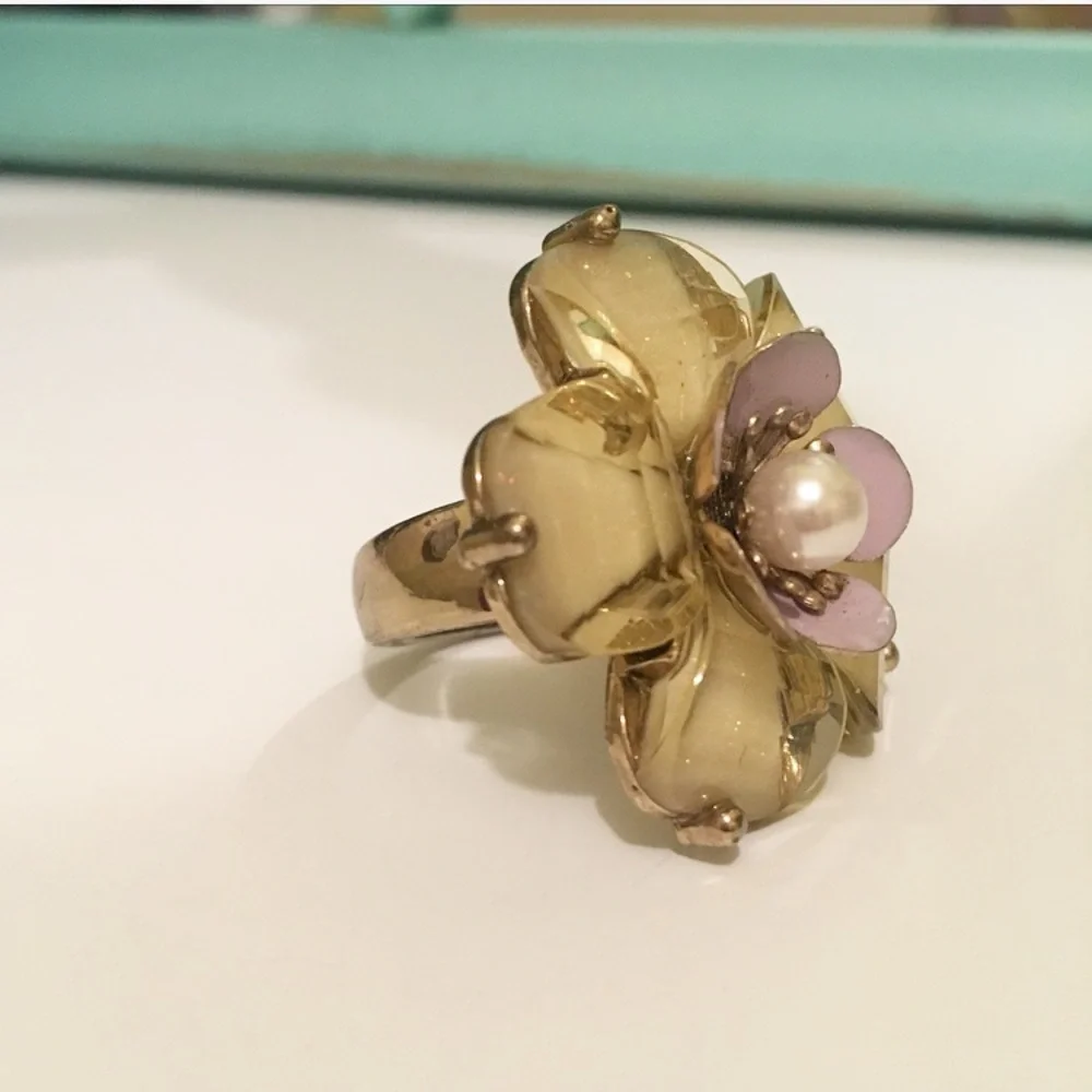 Sparkly Flower Statement Ring